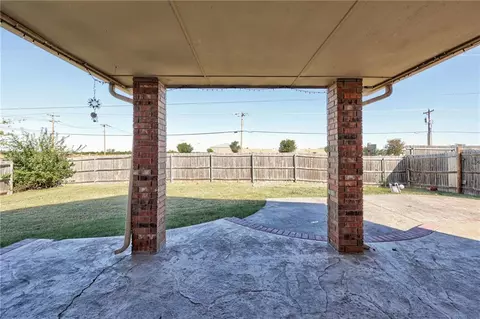 1811 SW 20th St, Moore, OK 73170 photo 36