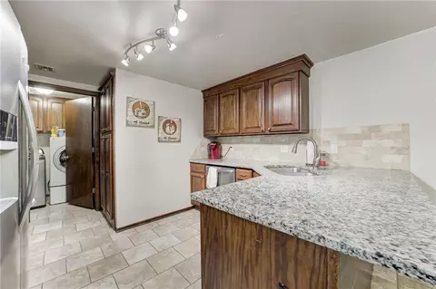 1811 SW 20th St, Moore, OK 73170 photo 13