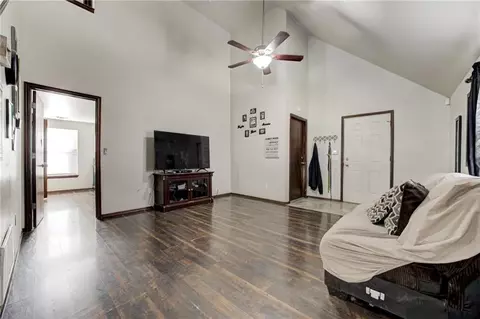 1811 SW 20th St, Moore, OK 73170 photo 9