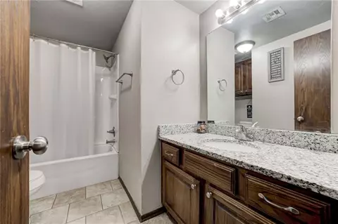 1811 SW 20th St, Moore, OK 73170 photo 29
