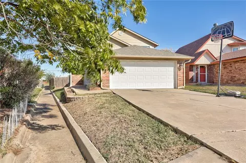 1811 SW 20th St, Moore, OK 73170 photo 3