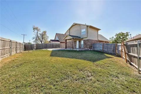1811 SW 20th St, Moore, OK 73170 photo 33