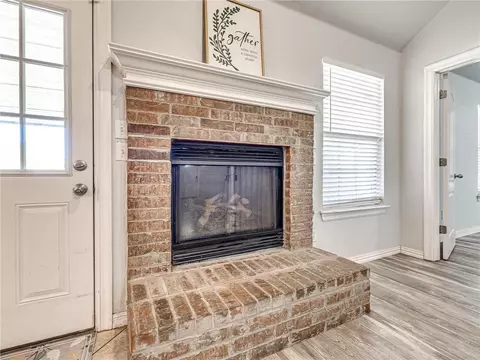 629 E Juniper Ln, Mustang, OK 73064 photo 7