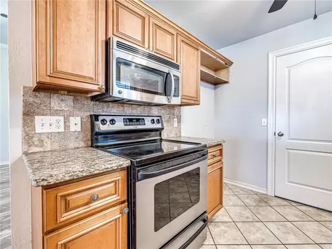 629 E Juniper Ln, Mustang, OK 73064 photo 13