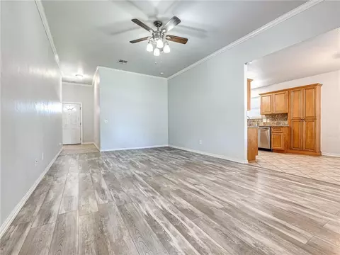 629 E Juniper Ln, Mustang, OK 73064 photo 6