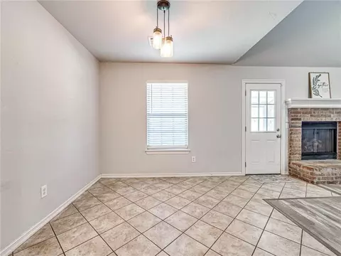 629 E Juniper Ln, Mustang, OK 73064 photo 9