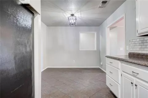 1425 Ridgeway Dr, Moore, OK 73160 photo 15