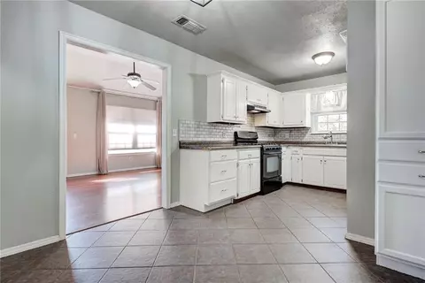 1425 Ridgeway Dr, Moore, OK 73160 photo 10