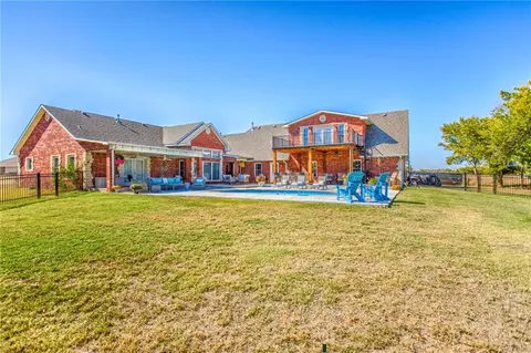 1928 Eagle Ln, Perry, OK 73077 photo 9