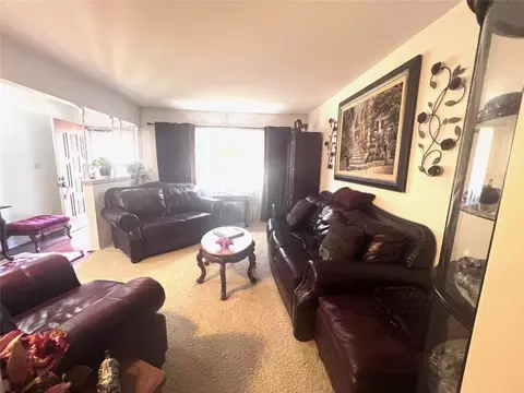 6939 E 18th St, Tulsa, OK 74112 photo 2