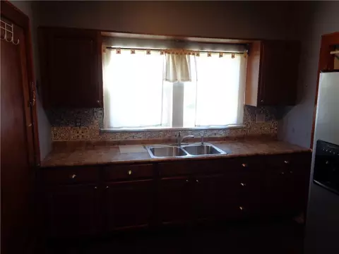 400 N Lee, Altus, OK 73521 photo 10