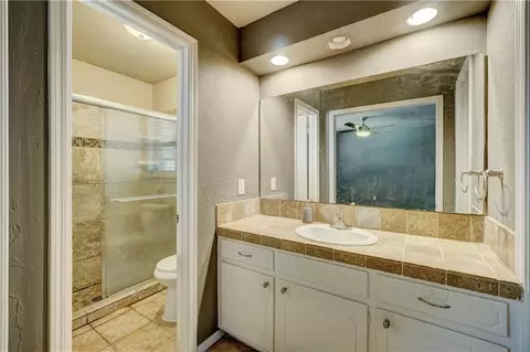 3801 N Bryan Ave, Bethany, OK 73008 photo 15