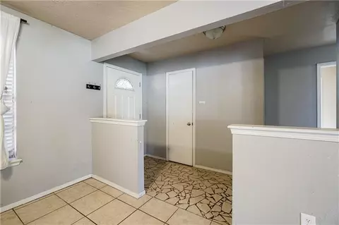 3801 N Bryan Ave, Bethany, OK 73008 photo 3