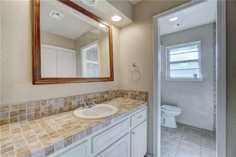 3801 N Bryan Ave, Bethany, OK 73008 photo 18