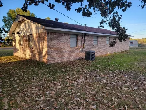 1602 S Delta Ct, Idabel, OK 74745 photo 19
