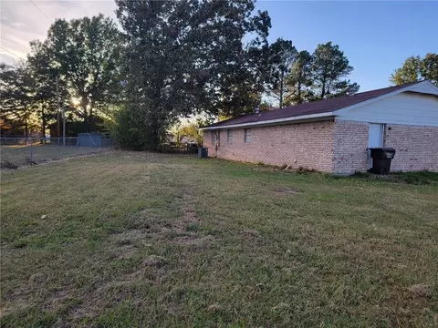 1602 S Delta Ct, Idabel, OK 74745 photo 20