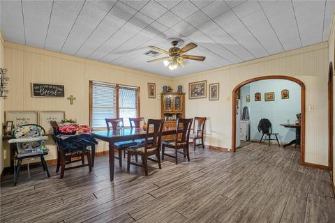 401 E Commerce St, Altus, OK 73521 photo 4