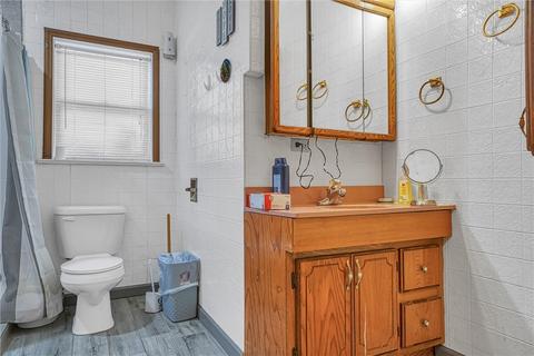 401 E Commerce St, Altus, OK 73521 photo 10