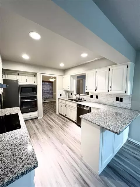 109 E Vail Dr, Yukon, OK 73099 photo 7