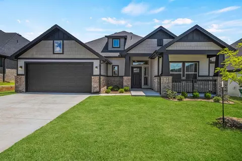 16008 Flint Dr, Moore, OK 73170
