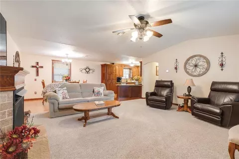 2008 E Fox Ln, Newcastle, OK 73065 photo 3
