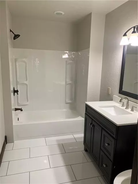 306 S Main St, Thomas, OK 73669 photo 12