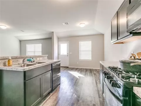 5220 Nicole Dr, Tuttle, OK 73089 photo 6