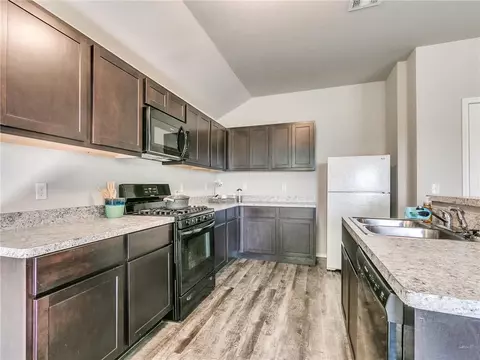 5220 Nicole Dr, Tuttle, OK 73089 photo 5