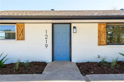 1219 S Agra Rd, Cushing, OK 74023 photo 4