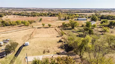 1219 S Agra Rd, Cushing, OK 74023 photo 9