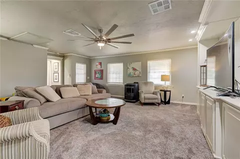7216 Ethan Ln, Tuttle, OK 73089 photo 6