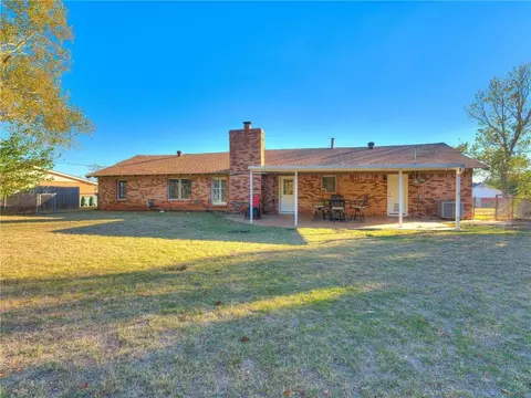 207 E 13th St, Edmond, OK 73034 photo 36