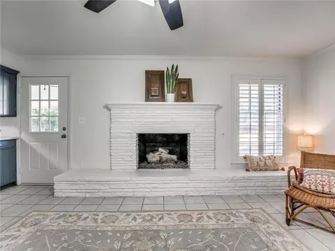207 E 13th St, Edmond, OK 73034 photo 10