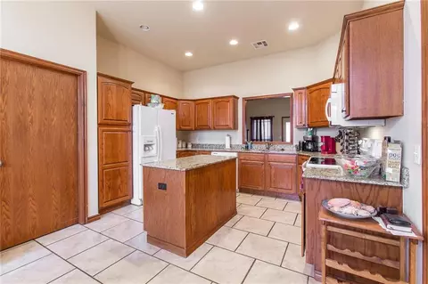 2084 County Road 1237, Tuttle, OK 73089 photo 8