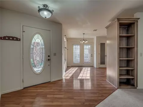306 Silver Leaf Pl, Tuttle, OK 73089 photo 8