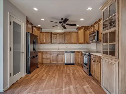 306 Silver Leaf Pl, Tuttle, OK 73089 photo 12