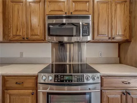 306 Silver Leaf Pl, Tuttle, OK 73089 photo 14