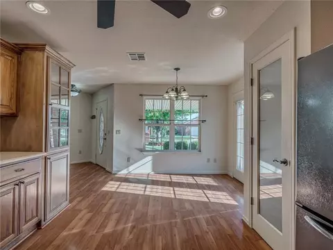 306 Silver Leaf Pl, Tuttle, OK 73089 photo 15