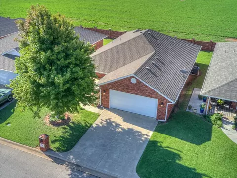 306 Silver Leaf Pl, Tuttle, OK 73089 photo 32
