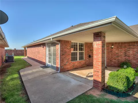 306 Silver Leaf Pl, Tuttle, OK 73089 photo 31