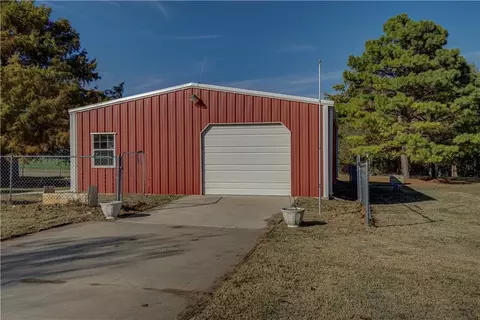 609 Chad Dr, Tuttle, OK 73089 photo 3