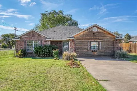 501 N Mary St, Granite, OK 73547
