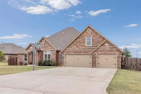 1016 Antler Rdg, Tuttle, OK 73089 photo 1