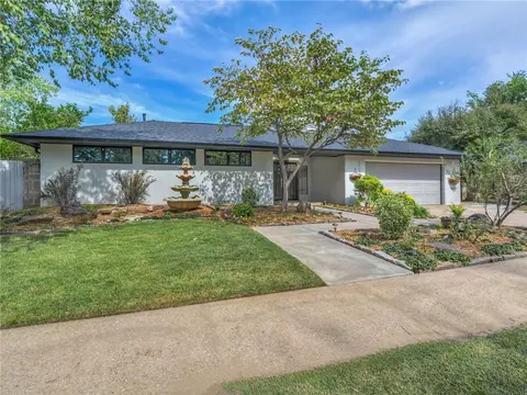 4403 Hunters Hill Rd, Norman, OK 73072