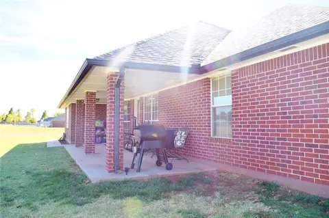 879 Oaklawn Dr, Tuttle, OK 73089 photo 21