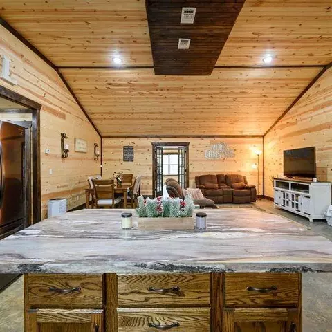 104 Tigerfish Loop, Broken Bow, OK 74728 photo 10