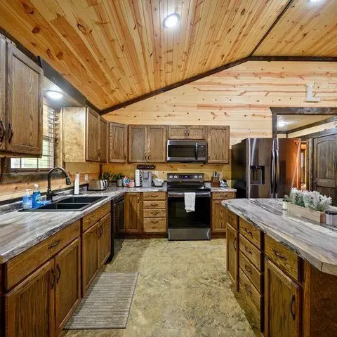 104 Tigerfish Loop, Broken Bow, OK 74728 photo 8