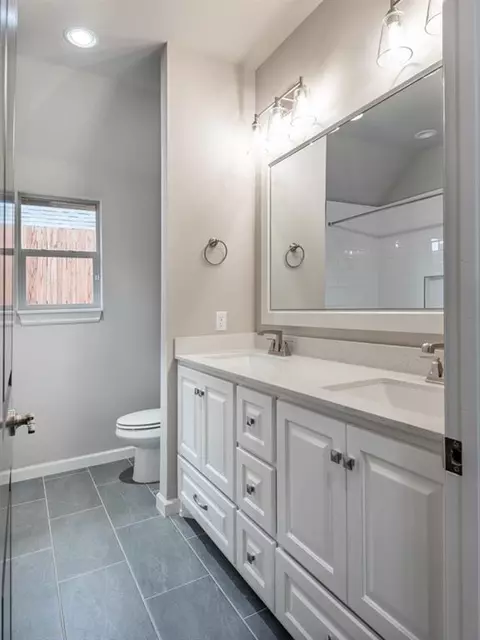 2128 Lago Dr, Moore, OK 73170 photo 28