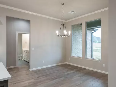 2128 Lago Dr, Moore, OK 73170 photo 12