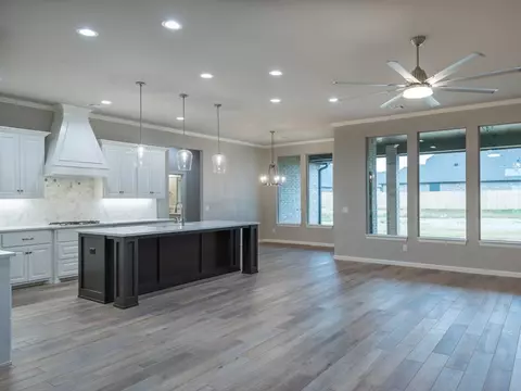 2128 Lago Dr, Moore, OK 73170 photo 8